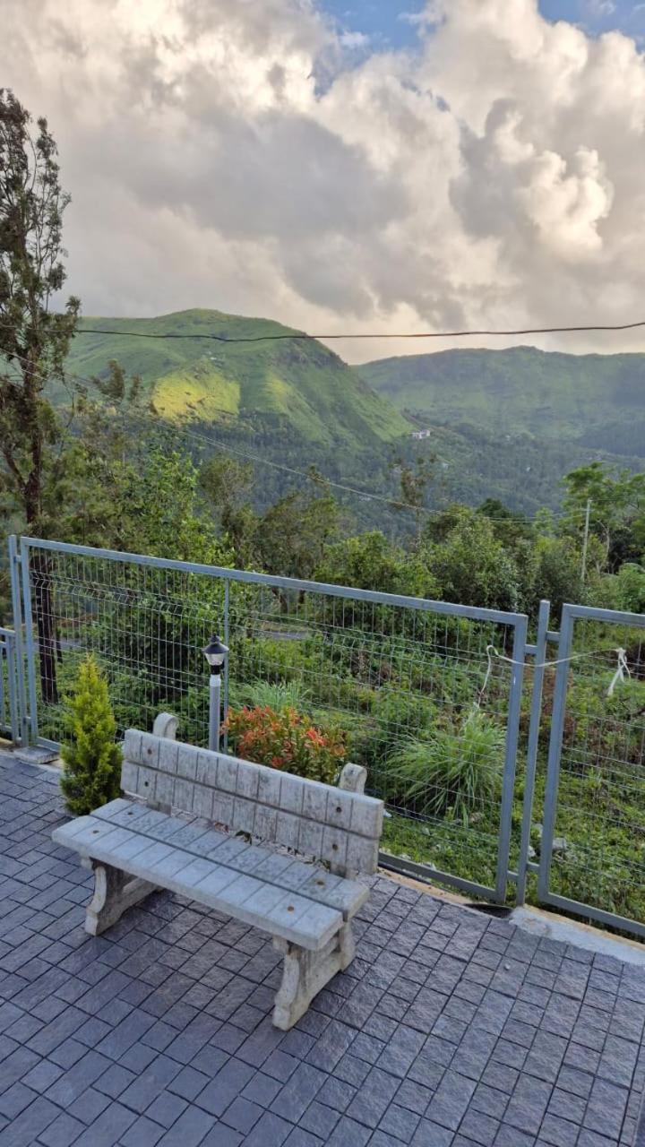M R Holiday Home Vagamon Exteriör bild