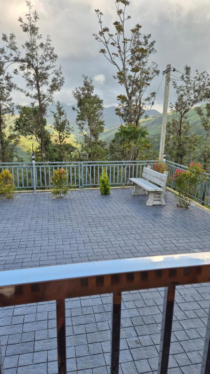 M R Holiday Home Vagamon Exteriör bild